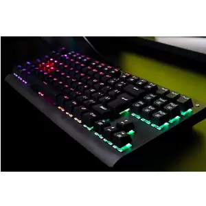 TECLADO REDRAGON K568RGB DARK AVENGER